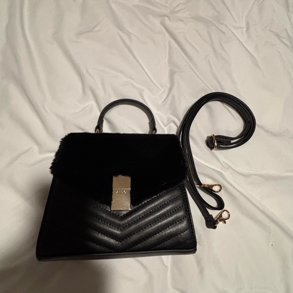 Aldo Black and Gold Shoulder Bag
